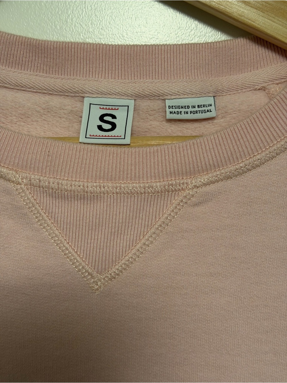 RandomIdentities Sweatshirt - Pink - Picture 3 of 3